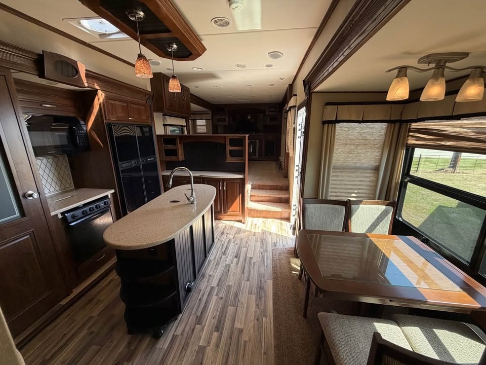 2015 Grand Design Solitude 379FL fifth wheel